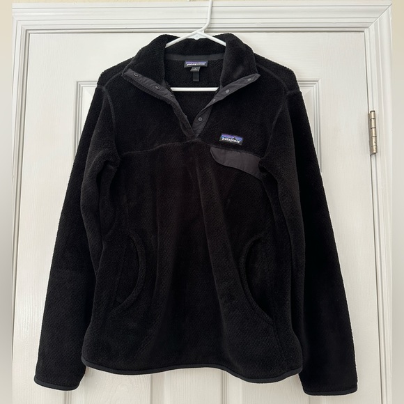 Patagonia Women's Re-Tool Snap-T Fleece Pullover in Black - Picture 3 of 6